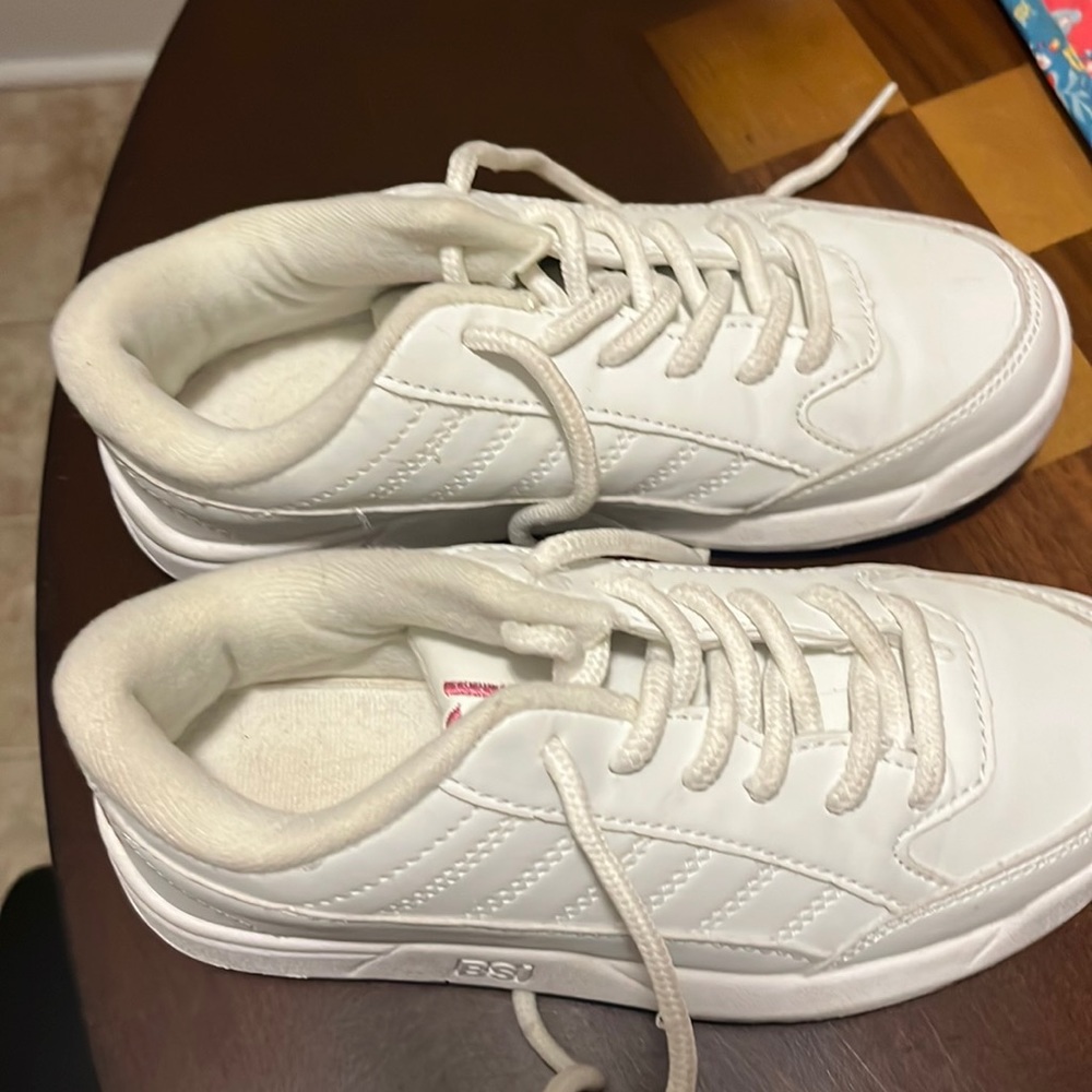 Girls / kids bowling shoe